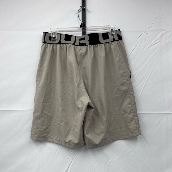 Under Armour Training Shorts - Picture 2 of 3